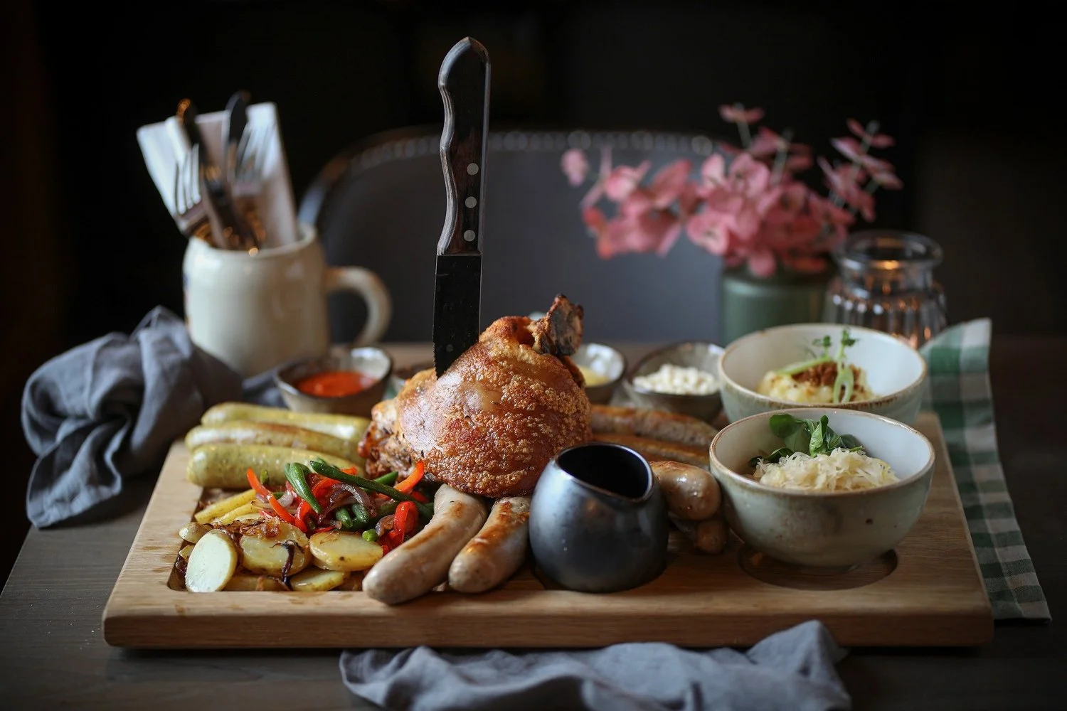 Schweinshaxe & Alpenhaus Fjøl